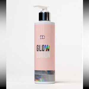 ✨🧴NWT DD GLOW GRADUAL TANNING LOTION!